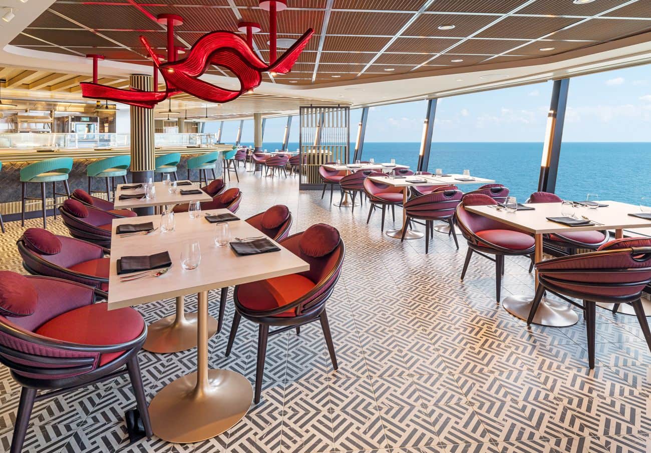 Sukhothai specialty restaurant with ocean views