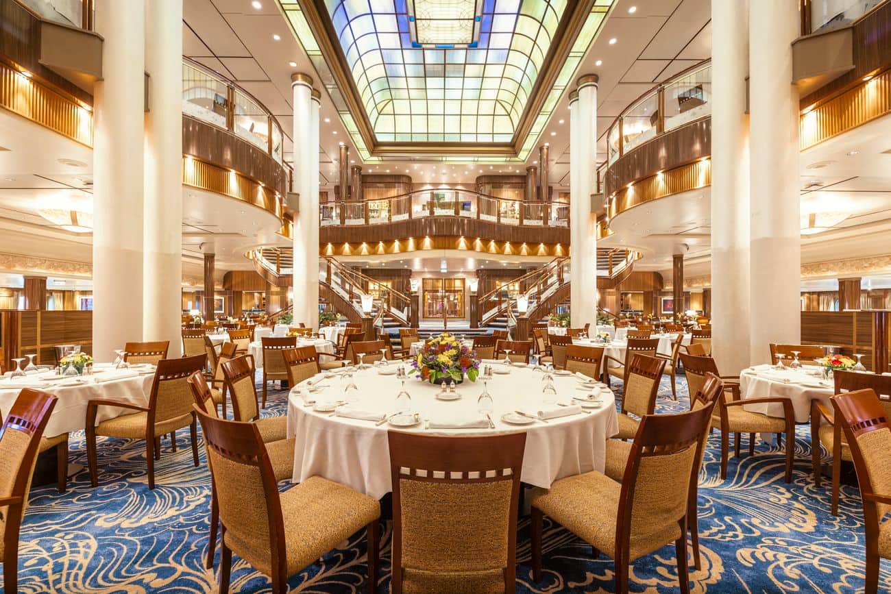 Britannia Restaurant aboard QM2 with elegant dining setup