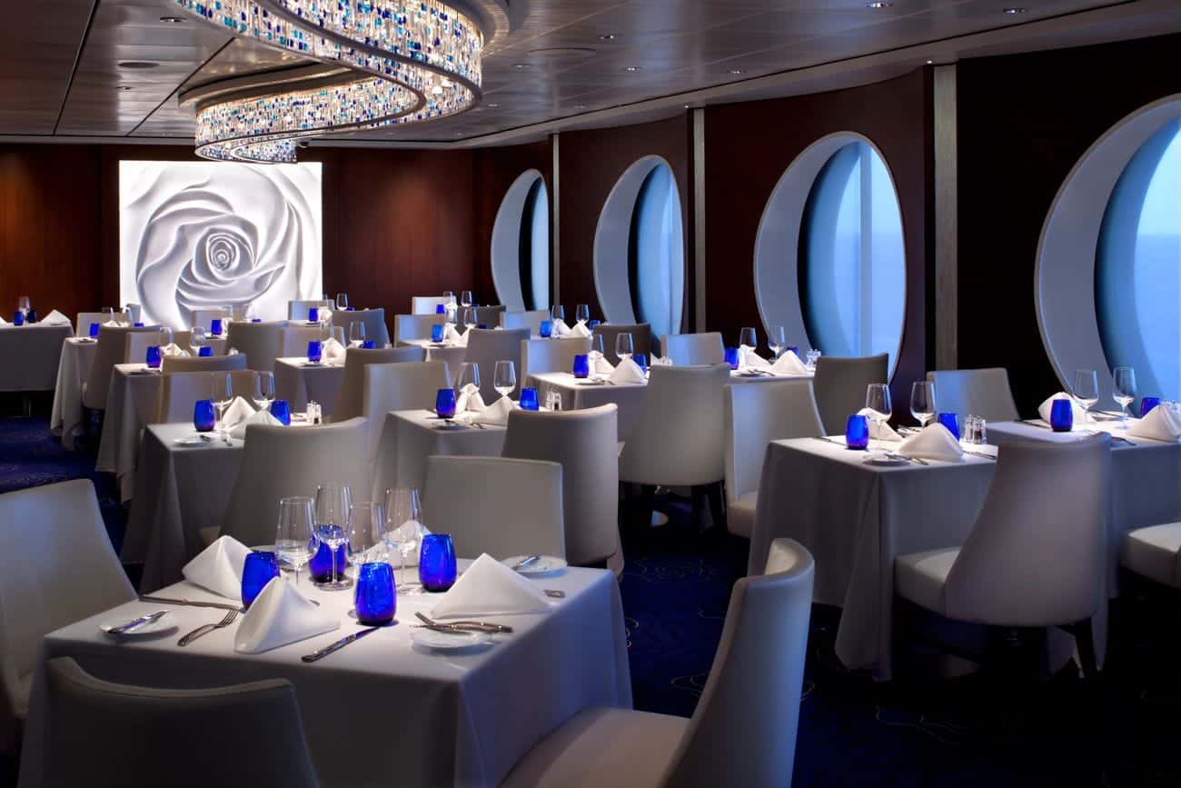 Blu specialty restaurant with modern dining setting