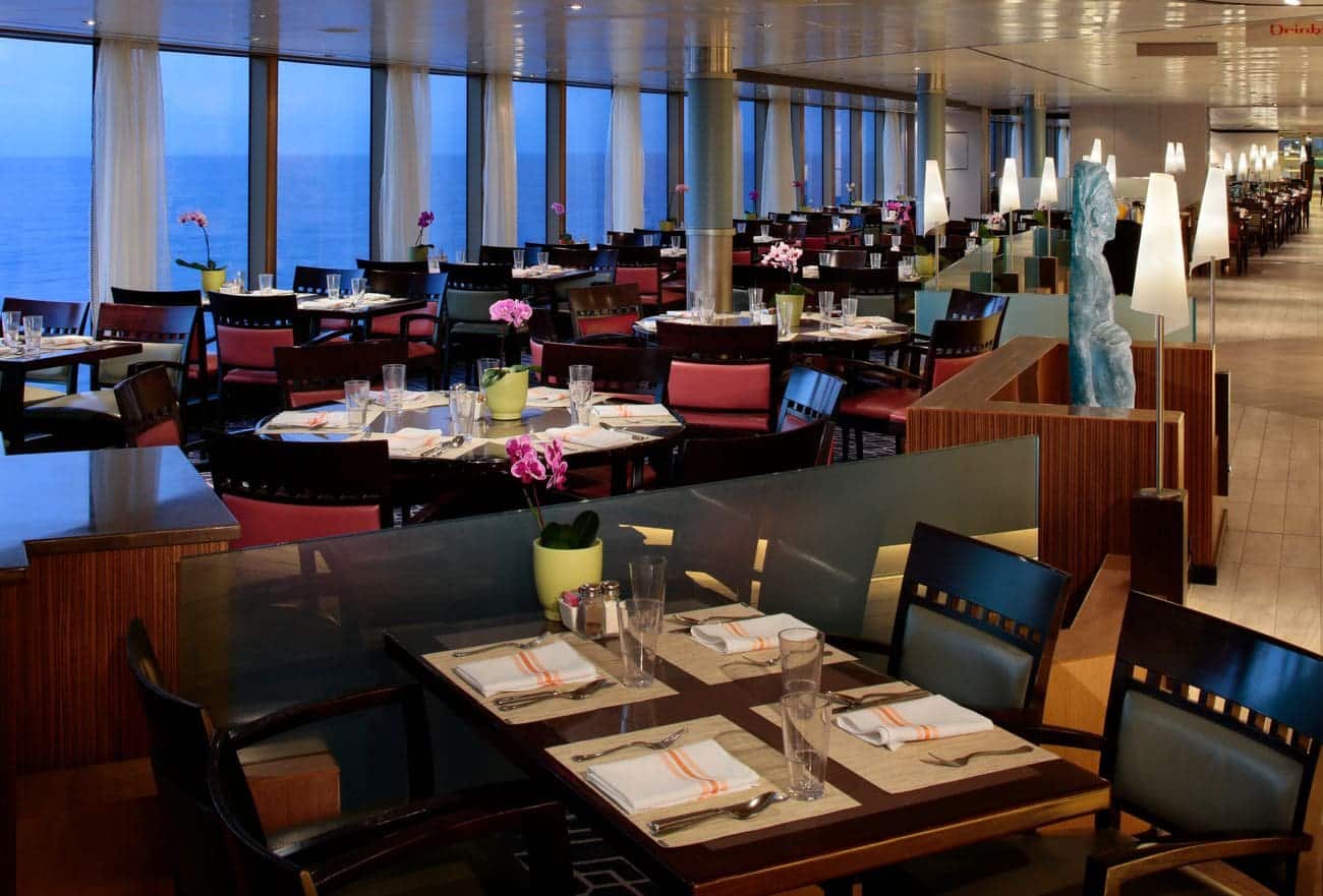 Lido Restaurant dining area aboard Nieuw Amsterdam
