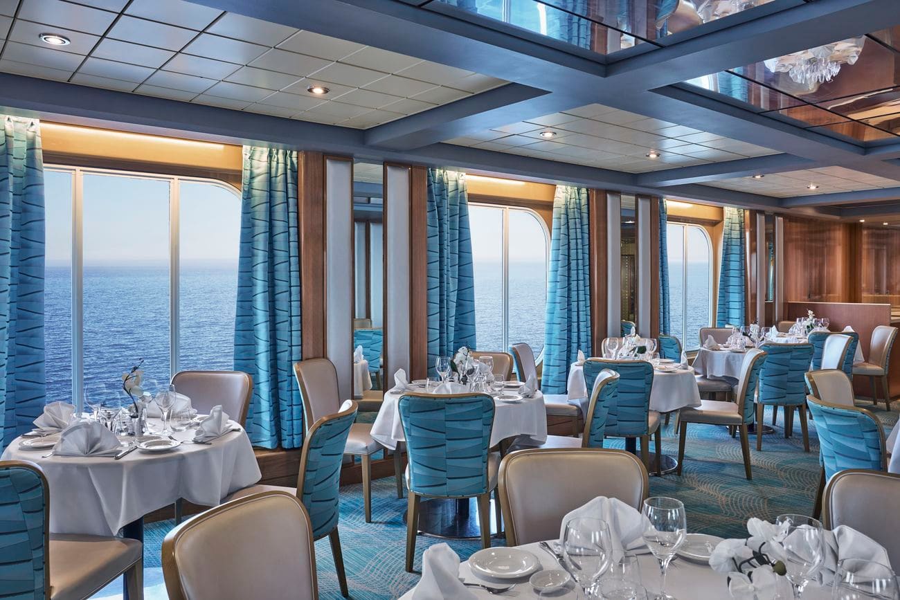 La Pergola restaurant dining room with ocean views