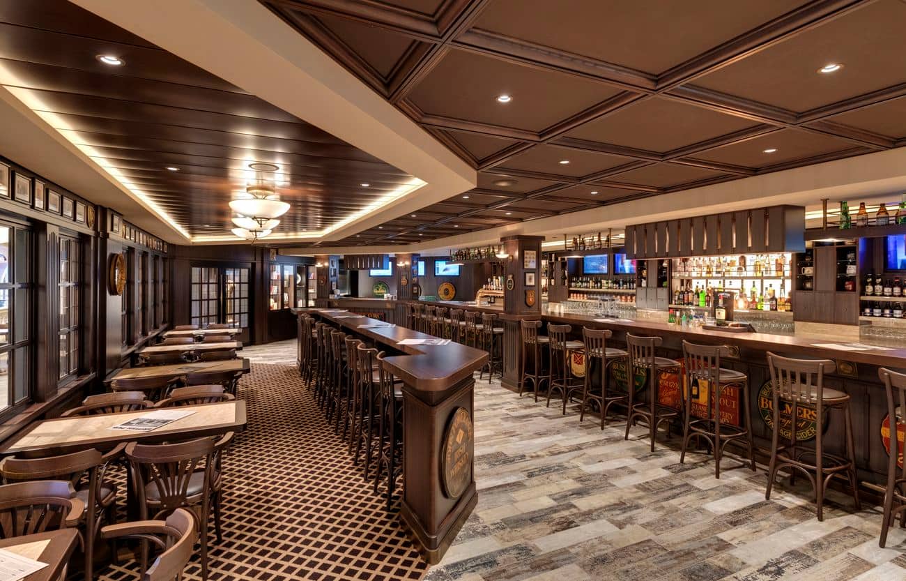 Masters of the Sea British-style pub