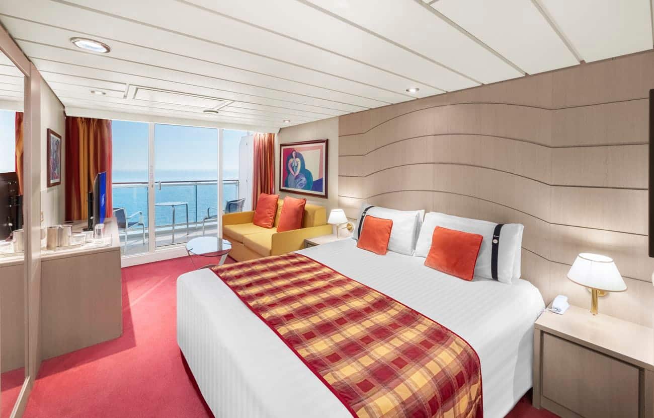 Junior Suite balcony cabin with sea view