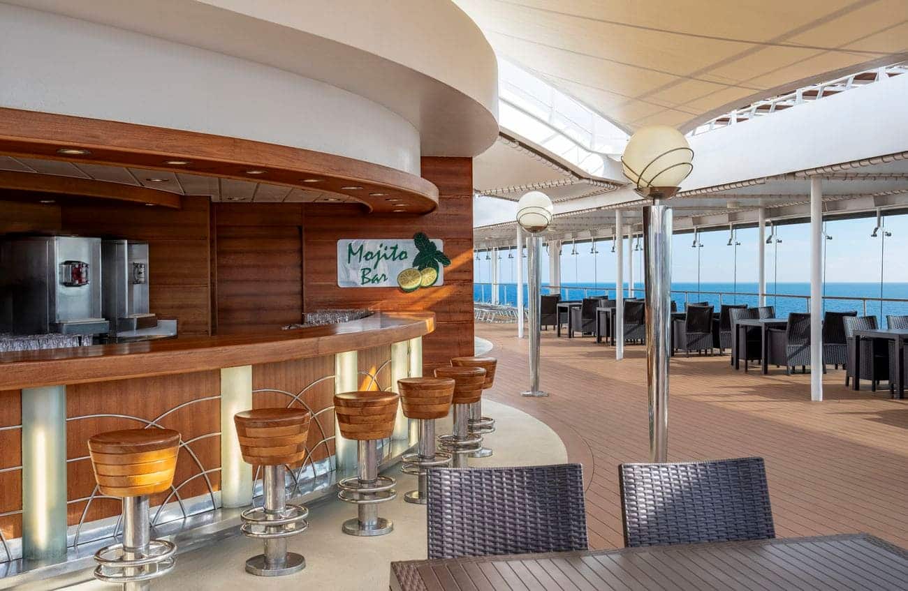 Mojito Bar on open promenade deck
