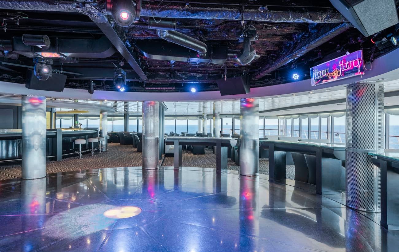 Pasha Club disco lounge MSC Sinfonia