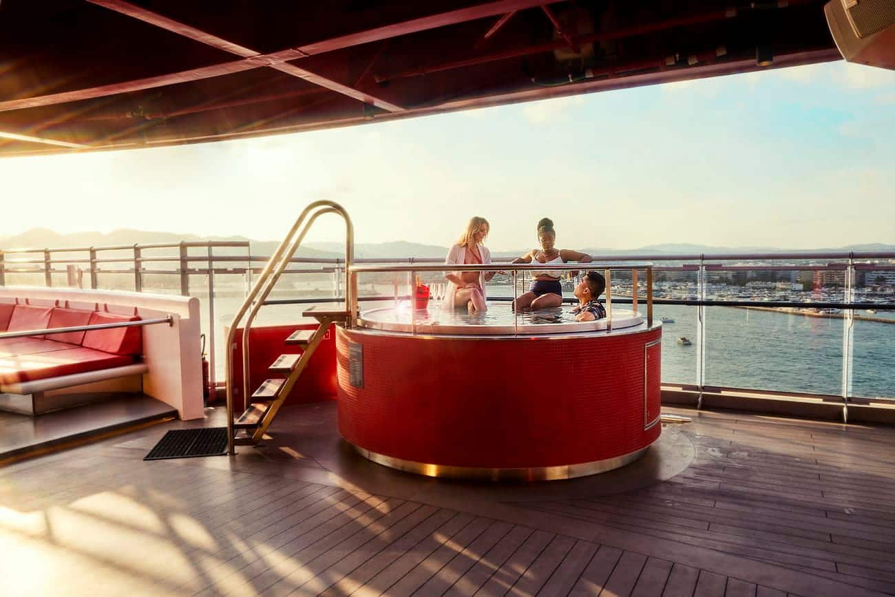 Elevated whirlpool overlooking port skyline