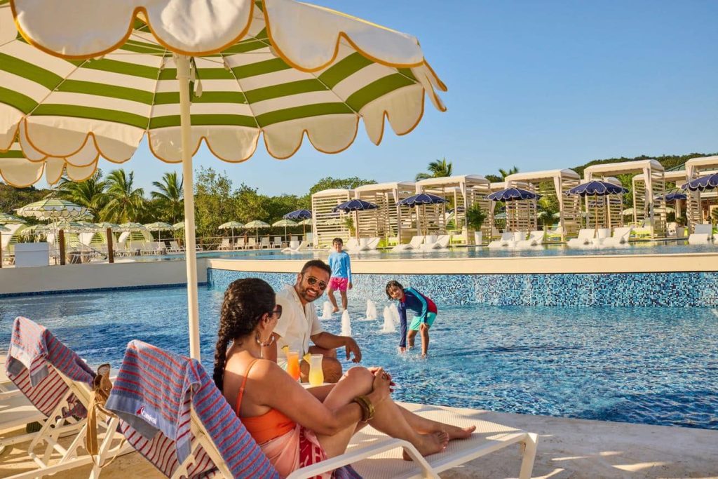 Isla Tropicale Splash Pad at Mangrove Bay