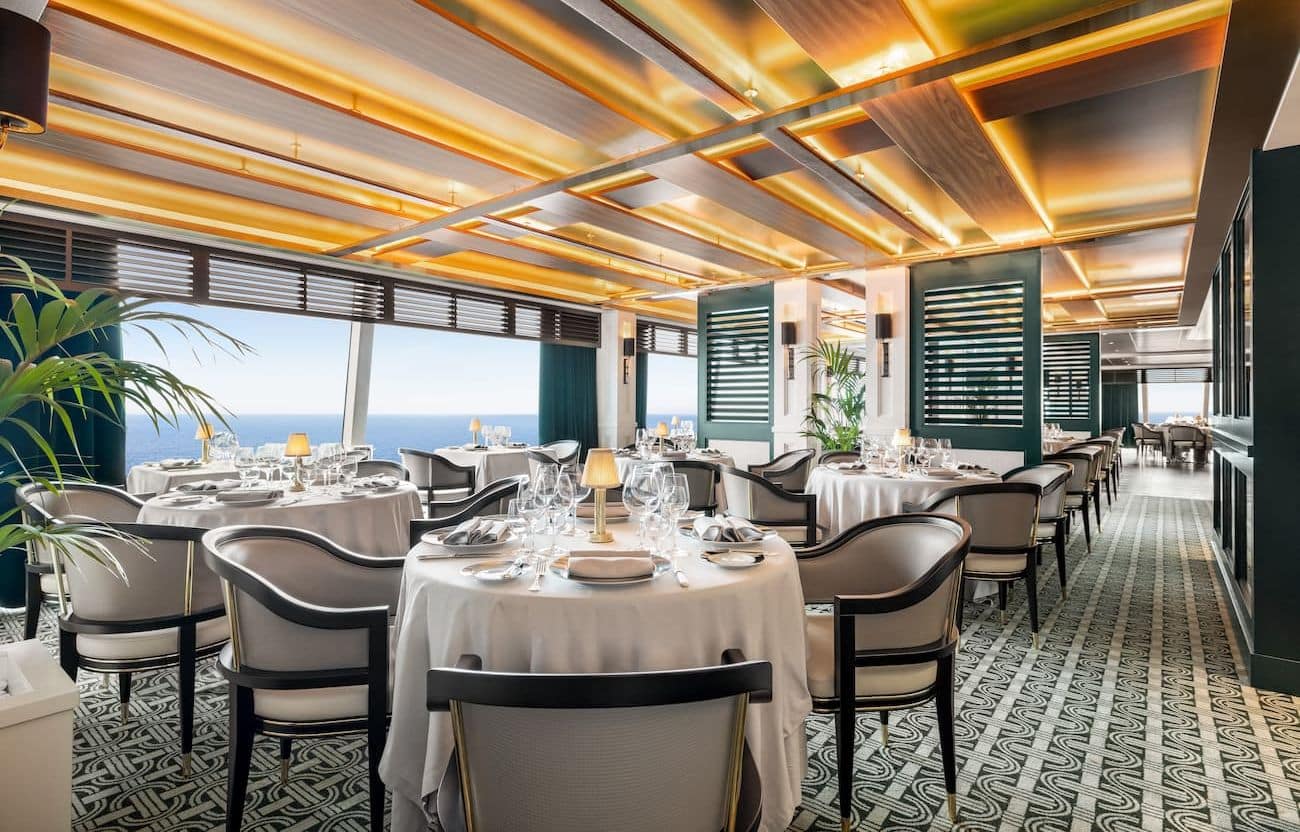 Polo Grill restaurant tables with sea views