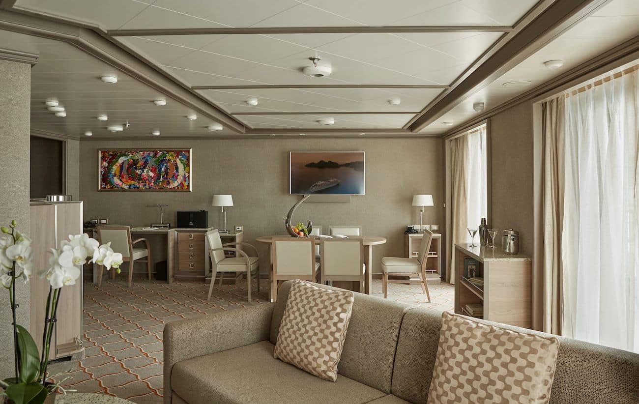 Silver Muse Grand Suite Living Room