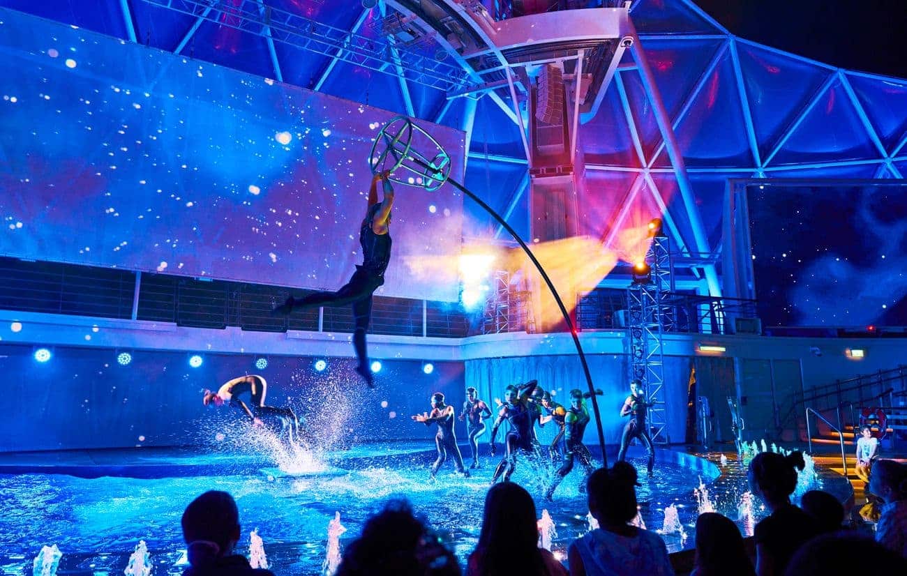 AquaTheater water show on Wonder of the Seas